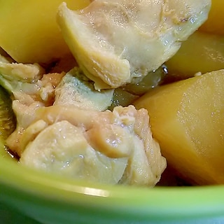 無水鍋で♪鶏と大根の煮物